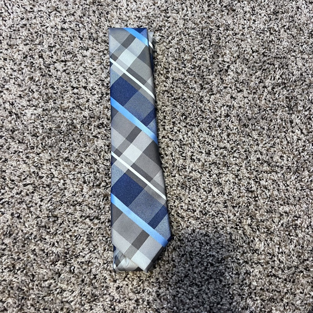 Perry Ellis Portfolio Men Plaid Necktie Navy Blue Grey White Woven Silk Feel Tie